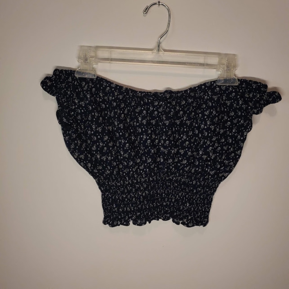 Brandy Melville Off-the-Shoulder Crop Top